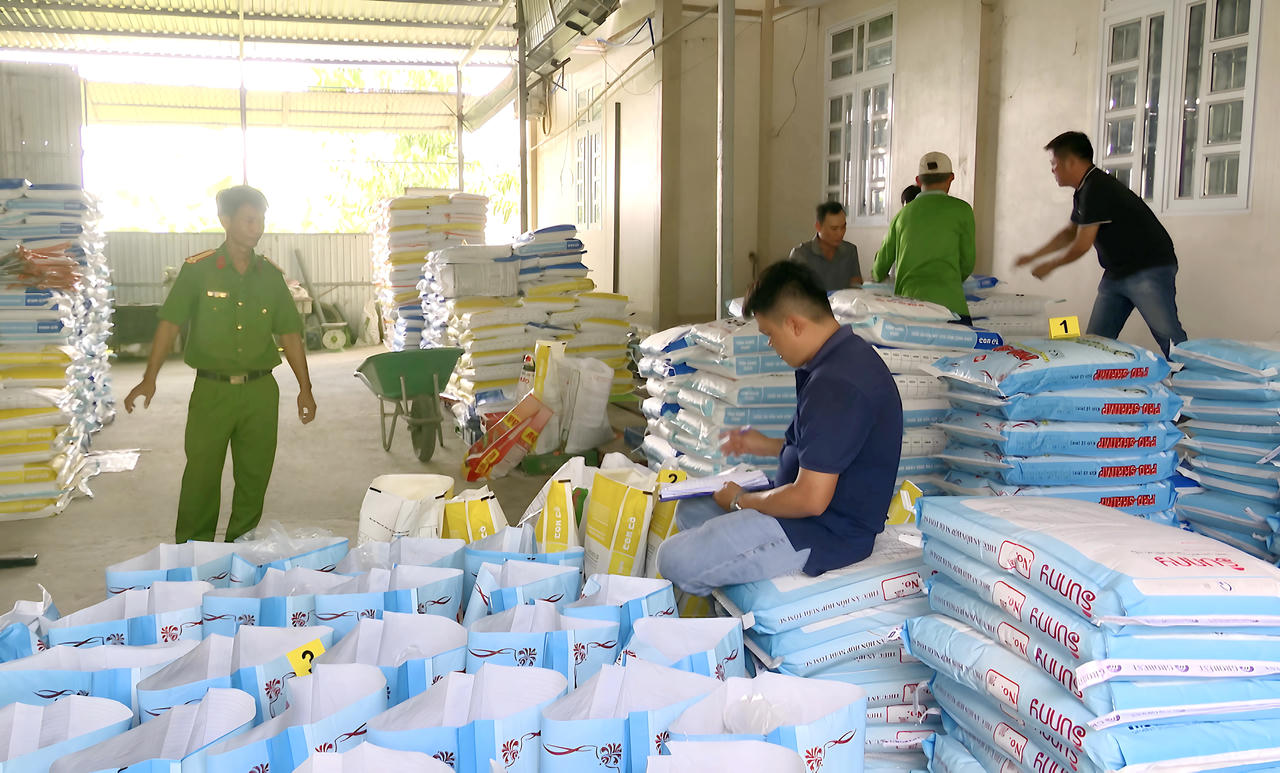 Bạc Liêu quyết liệt đấu tranh với tội phạm sản xuất, buôn bán hàng giả