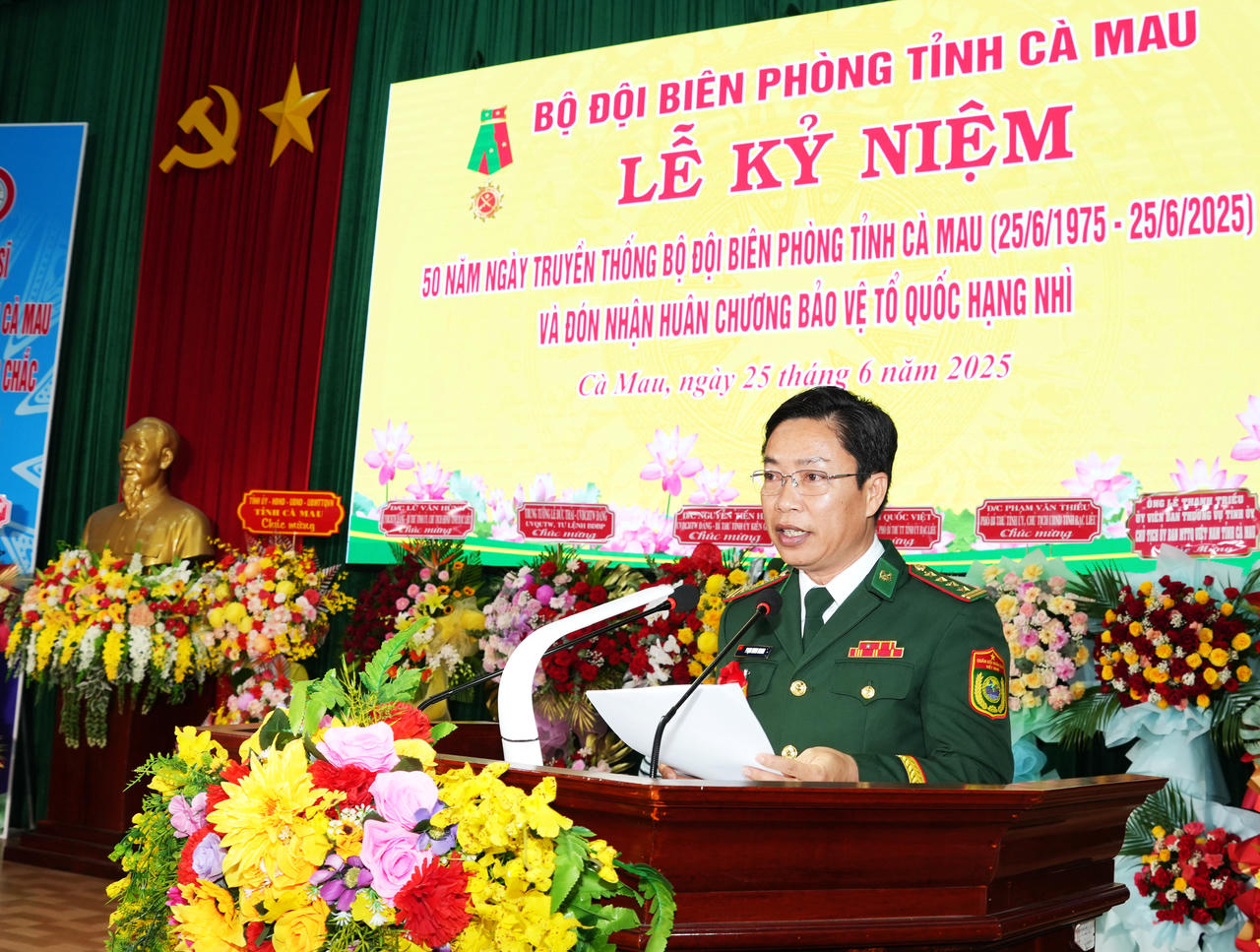  Bộ đội Biên phòng Cà Mau kỷ niệm 50 năm thành lập, đón nhận Huân chương Bảo vệ Tổ quốc hạng Nhì