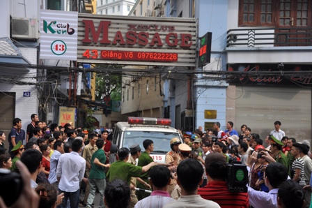 Danh tính chủ quán và 4 nhân viên tử vong trong vụ cháy quán karaoke 43G Giảng Võ