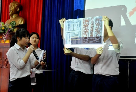 Những giờ dạy đặc biệt về Biển Đông của “cô giáo dự báo thời tiết“