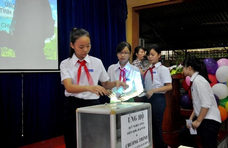 Những giờ dạy đặc biệt về Biển Đông của “cô giáo dự báo thời tiết“