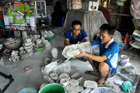 Cúp vàng World Cup 2014… giá 70 nghìn đồng?