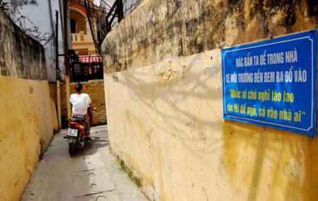 Hà Nội: Độc đáo, phố sạch nhờ thơ 