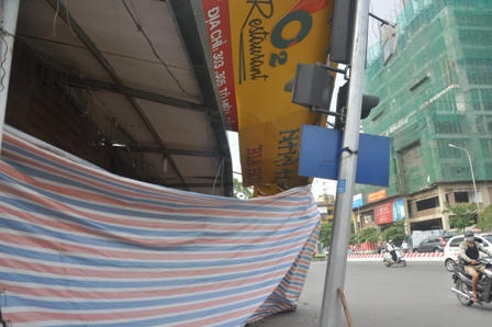 Hà Nội: Nổ lớn ở quán bia, 4 người nhập viện