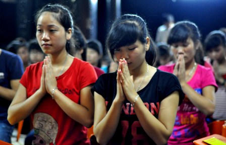 Buổi lễ cầu an ý nghĩa trước giờ sỹ tử bước vào phòng thi