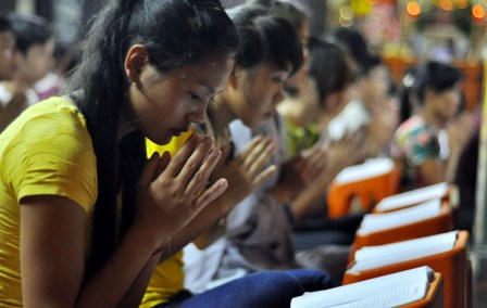 Buổi lễ cầu an ý nghĩa trước giờ sỹ tử bước vào phòng thi