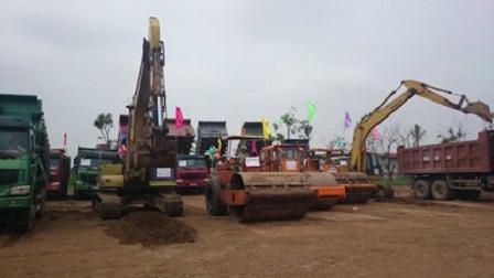 Phó Thủ Tướng Hoàng Trung Hải bấm nút khởi công dự án Nâng cấp QL38