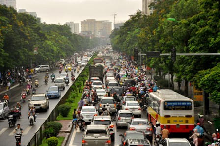 Giao thông ngày tập trung thi ĐH đợt 2: Nhiều sĩ tử muộn giờ 