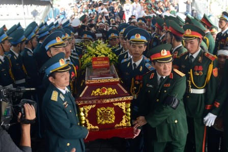 Toàn cảnh lễ tang tiễn đưa 18 chiến sĩ về nơi yên nghỉ