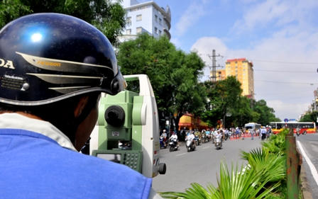 Hà Nội: Bắt đầu cấm ô tô lưu thông vào đường Cầu Giấy 