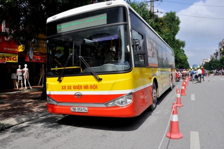 Bỏ lệnh cấm ô tô đi vào đường Xuân Thủy – Cầu Giấy 