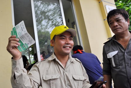 VFF trực tiếp bán vé trận U19 Việt Nam - Nhật Bản, hàng nghìn CĐV “vạ vật” đợi mua