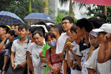 VFF trực tiếp bán vé trận U19 Việt Nam - Nhật Bản, hàng nghìn CĐV “vạ vật” đợi mua