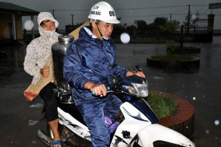 Quảng Ninh đang trực tiếp hứng chịu bão số 3