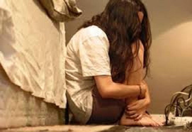 Nữ sinh Hà Nội bị bạn facebook hiếp dâm 