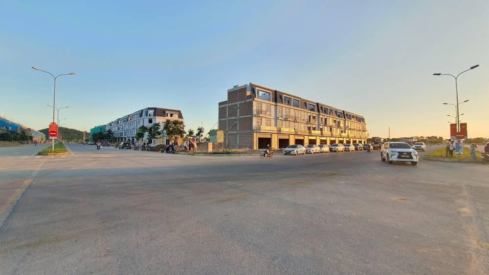 Chính thức chuyển giao shopshouse và shopvilla đầu tiên của Thái Hòa