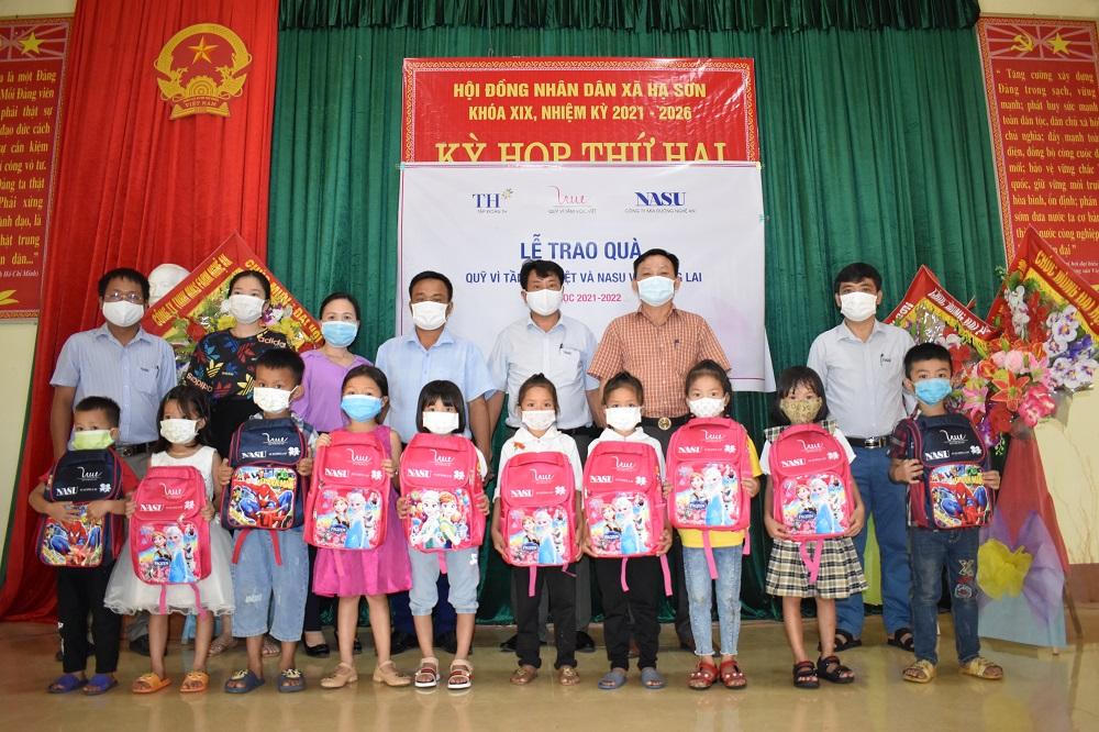 Mang trung thu yêu thương tới hàng nghìn trẻ em tại bệnh viện giữa đại dịch COVID-19