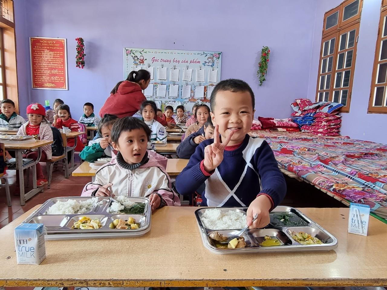 Nhân rộng mô hình ‘Bữa ăn học đường’, giải bài toán kép về dinh dưỡng