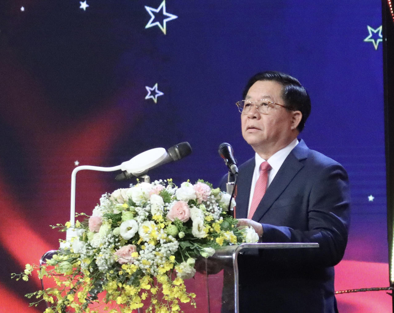 Tôn vinh những điển hình tiêu biểu toàn quốc trong học tập và làm theo tư tưởng, đạo đức, phong cách Hồ Chí Minh