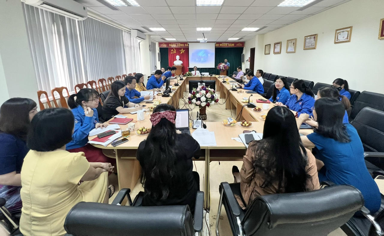 Cục Bồi thường nhà nước: Mít tinh hưởng ứng 10 năm Ngày Pháp luật Việt Nam