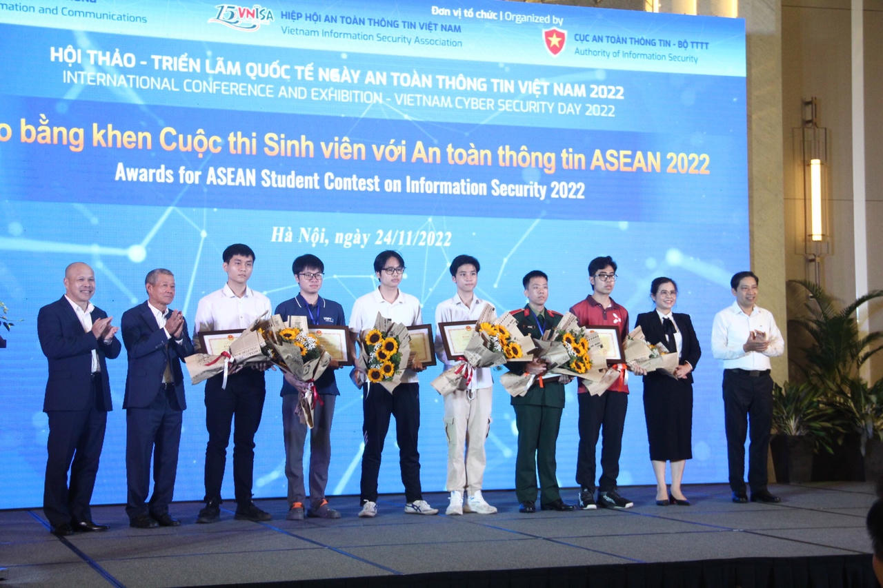 Ngày An toàn thông tin Việt Nam 2022: Chung tay bảo vệ người dân và doanh nghiệp chuyển đổi số an toàn