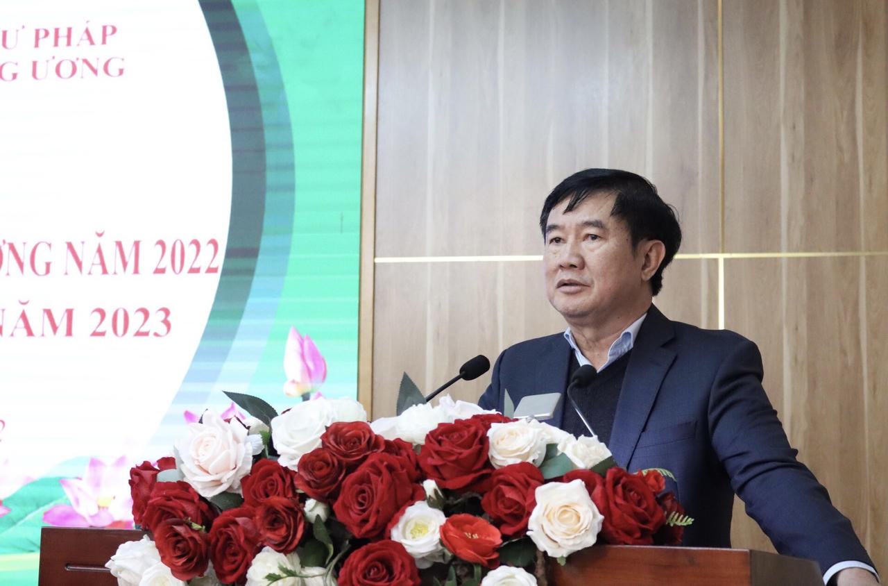 Đưa phong trào thi đua hướng về cơ sở, gắn với thực hiện nhiệm vụ chính trị