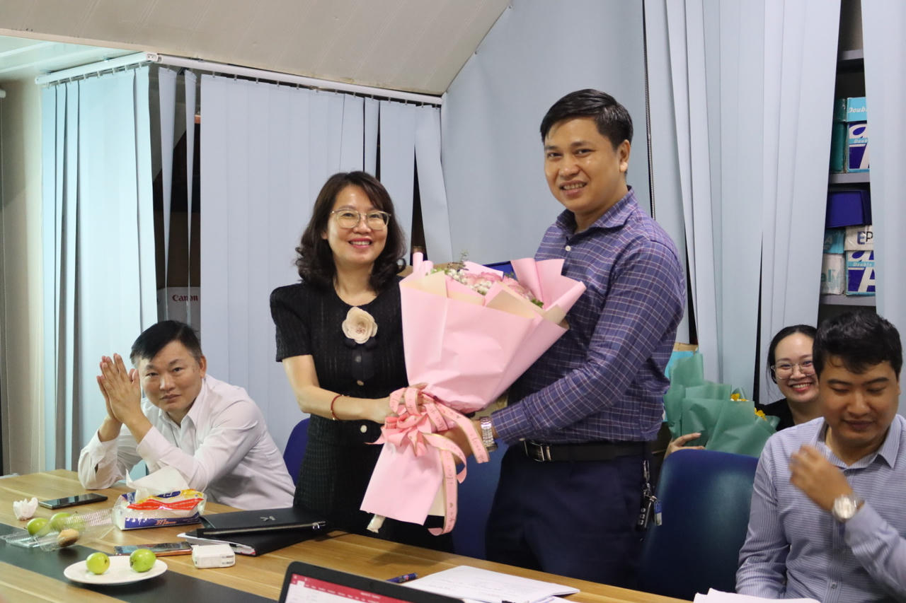 Tổ Công đoàn Vụ Pháp luật Dân sự-Kinh tế: Chú trọng chăm lo đời sống của công đoàn viên