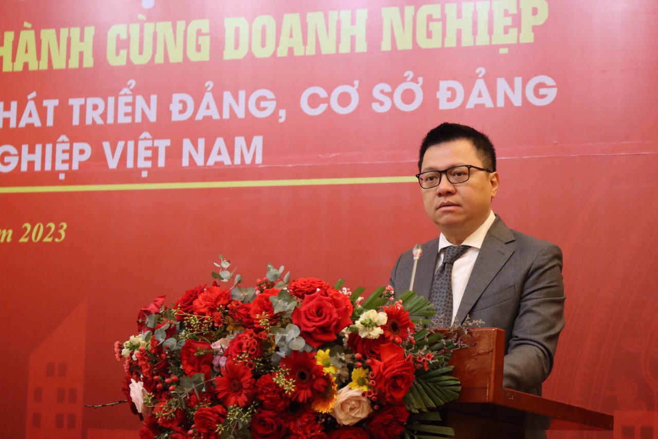 Nâng cao vai trò lãnh đạo của Đảng trong doanh nghiệp