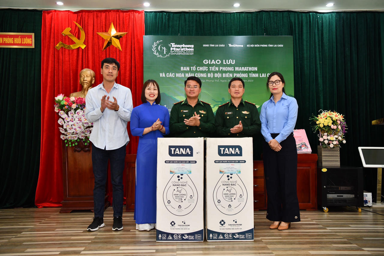 'Nước sạch biên cương' đến với bộ đội biên phòng tỉnh Lai Châu