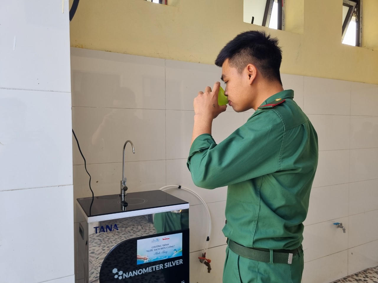 'Nước sạch biên cương' đến với bộ đội biên phòng tỉnh Lai Châu