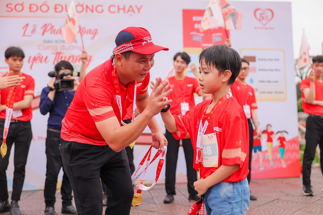 Dai-ichi Life Việt Nam tổ chức Lễ phát động Chương trình 'Dai-ichi Life - Cung Đường Yêu Thương 2023'