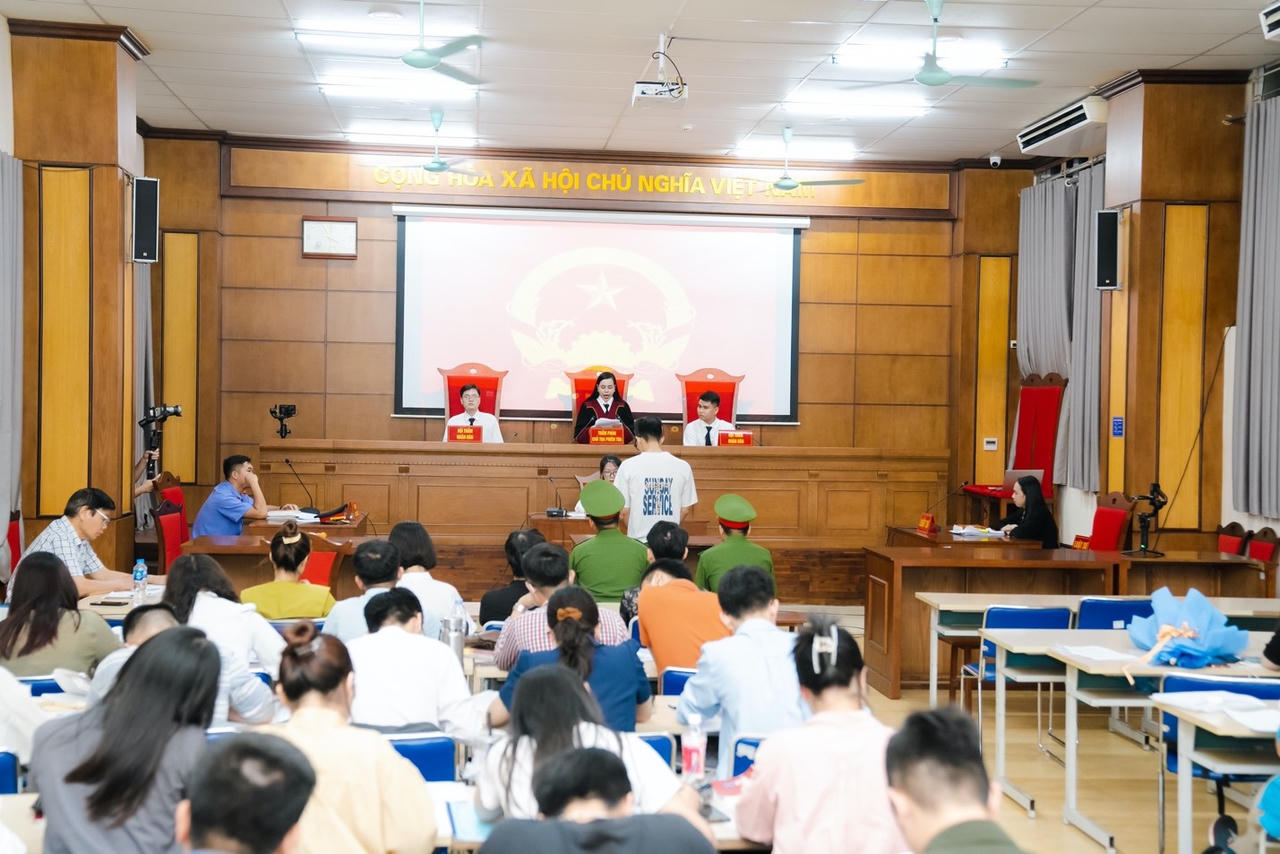 Học viện Tư pháp tổ chức phiên tòa giả định vụ án hình sự 