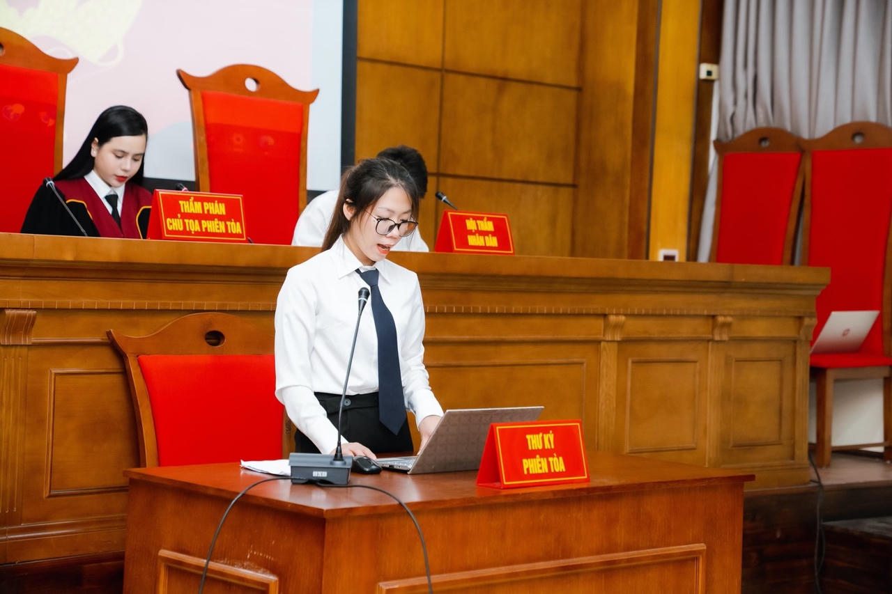 Học viện Tư pháp tổ chức phiên tòa giả định vụ án hình sự 