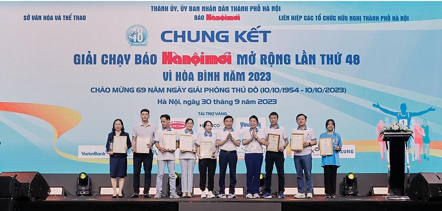Truyền lửa thể thao tại Chung kết Giải chạy Báo Hànộimới mở rộng lần thứ 48