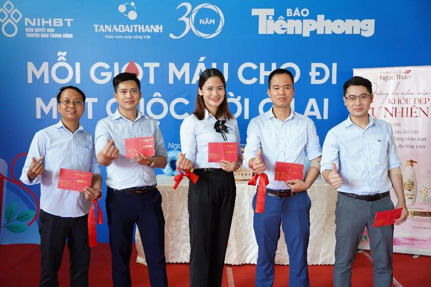 Tân Á Đại Thành tiên phong mở màn chiến dịch 'Chủ nhật đỏ' lần thứ 16 - năm 2024
