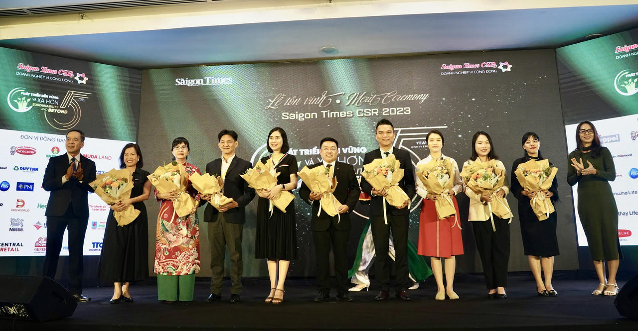 Dai-ichi Life Việt Nam được vinh danh 'Doanh nghiệp Vì Cộng đồng - Saigon Times CSR' trong 5 năm liên tiếp 