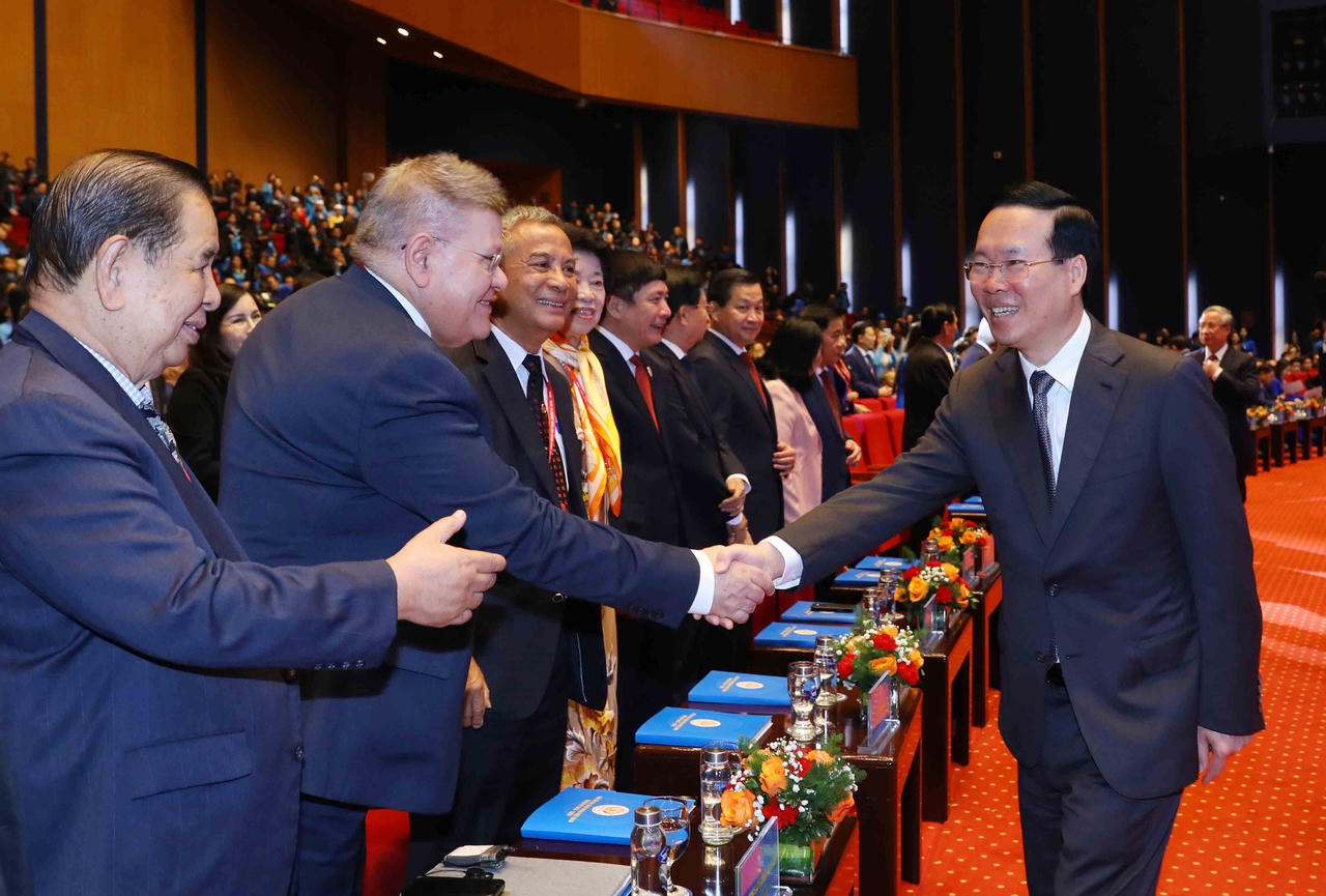 Khai mạc Đại hội đại biểu toàn quốc Công đoàn Việt Nam lần thứ XIII