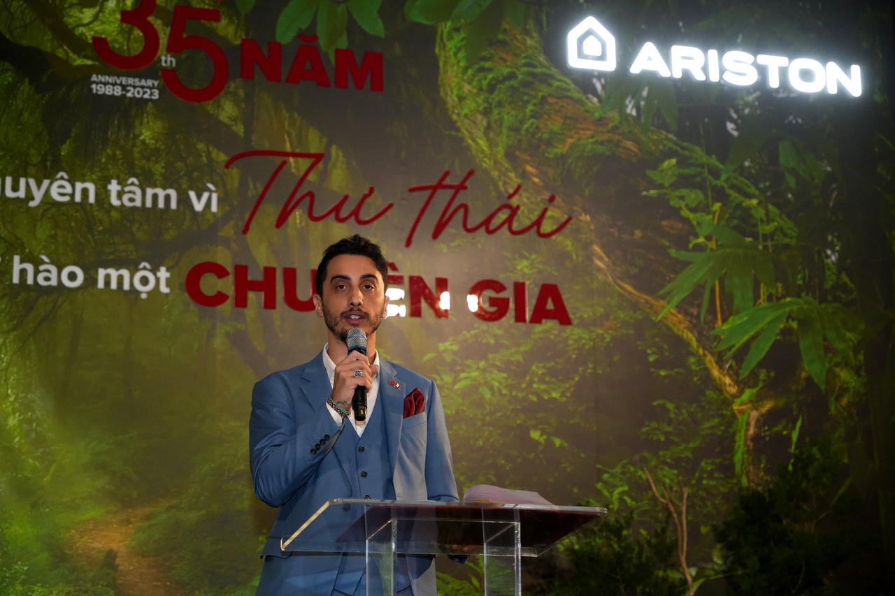 Ariston tổ chức triển lãm nghệ thuật đa giác quan Vườn Thư Thái