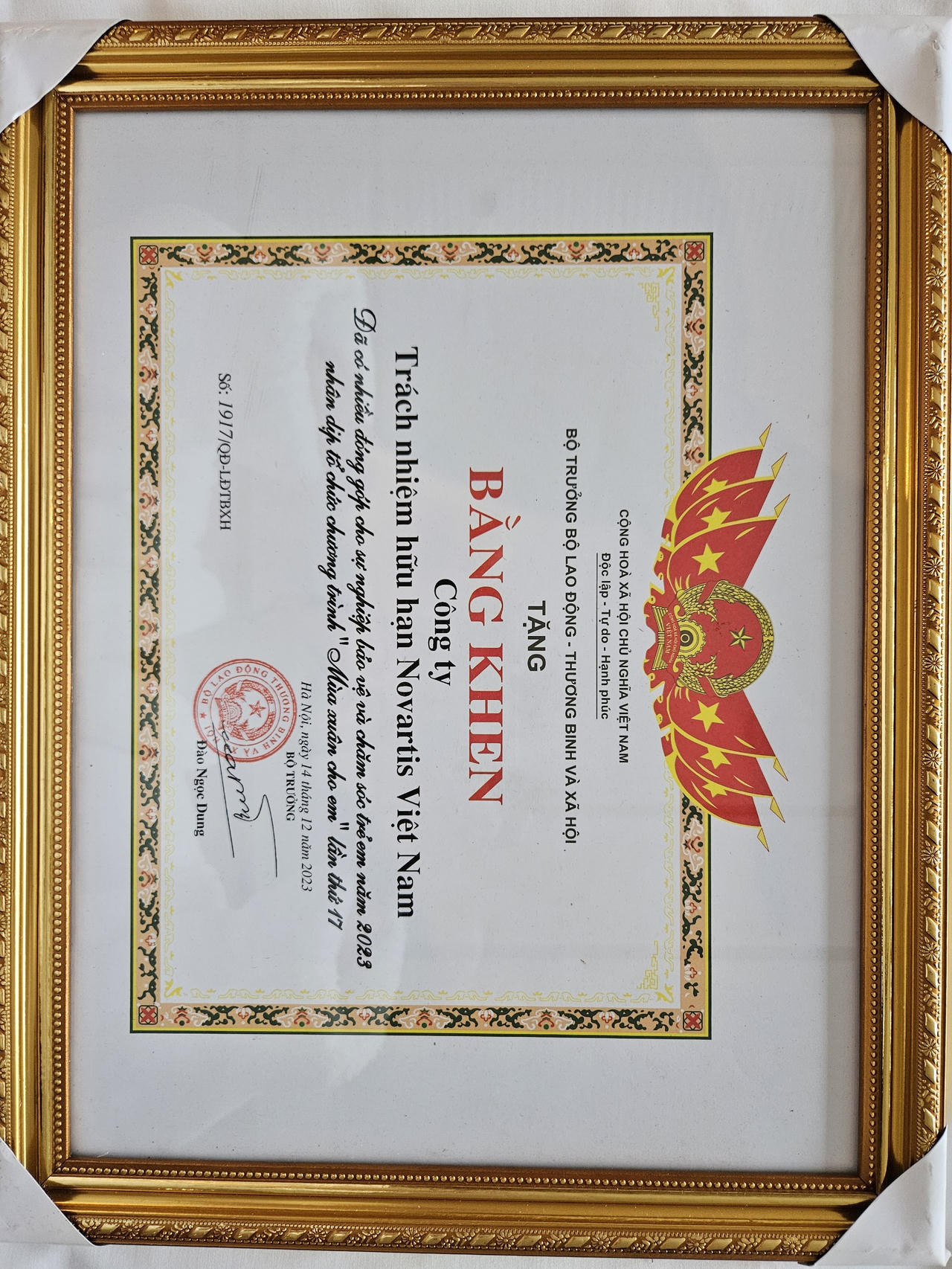 Novartis Việt Nam nhận bằng khen của Bộ Lao Động - Thương binh & Xã hội 