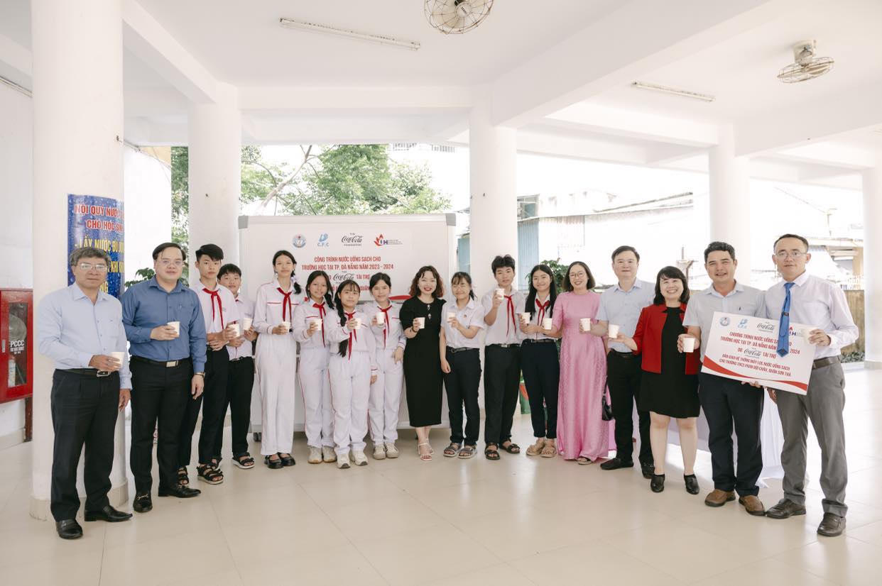 Bàn giao 11 hệ thống máy lọc nước uống tại vòi công suất lớn cho các trường THCS tại Đà Nẵng 