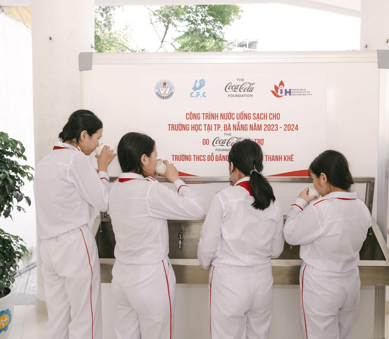 Bàn giao 11 hệ thống máy lọc nước uống tại vòi công suất lớn cho các trường THCS tại Đà Nẵng 