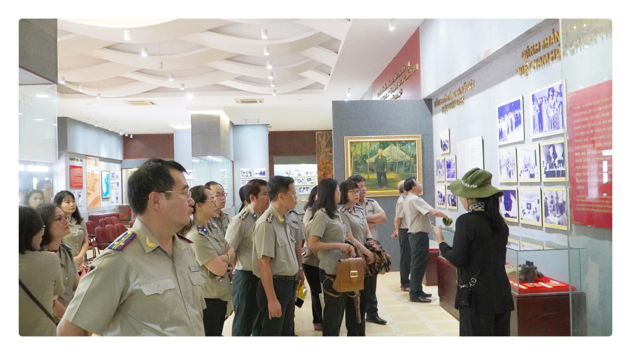 THADS TPHCM: Hành trình về nguồn tại Khu di tích căn cứ Trung ương Cục miền Nam