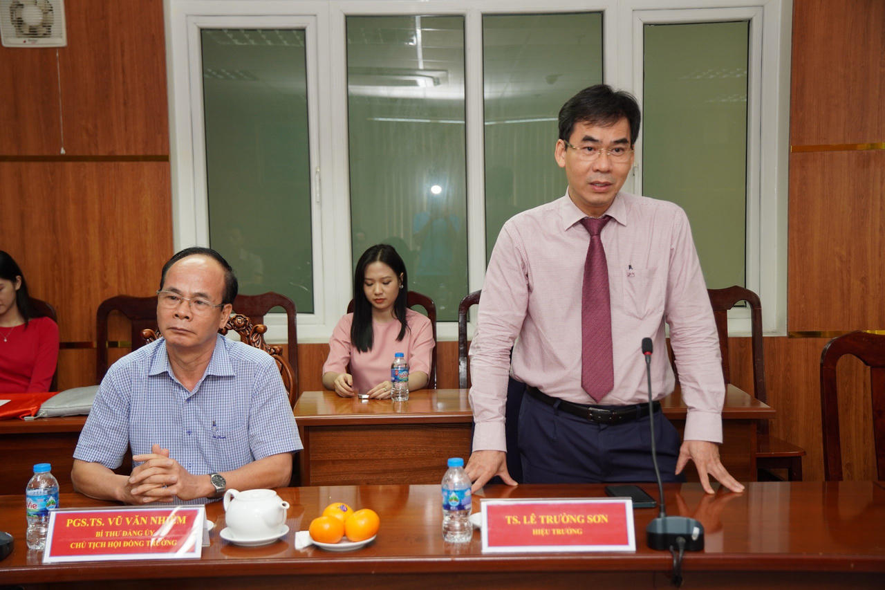 TP Hồ Chí Minh: Ký kết hợp tác phát triển nhân lực cho công tác thi hành án