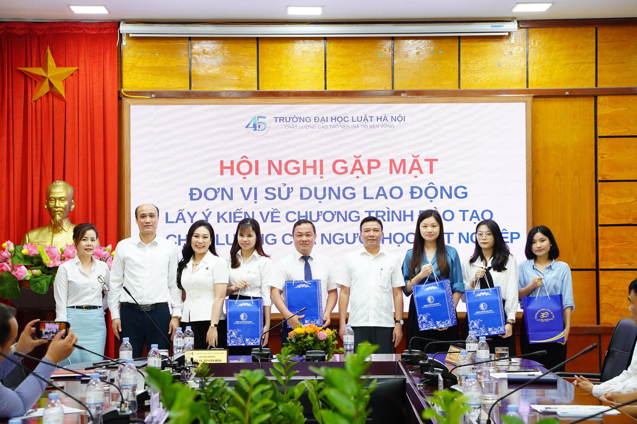 Tăng cường kết nối giữa Nhà trường với đơn vị sử dụng lao động