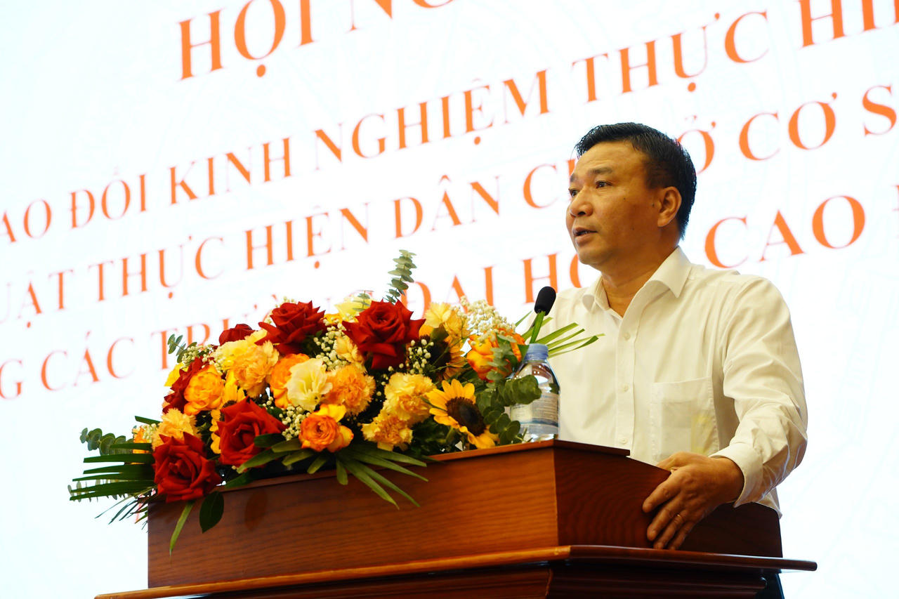 Phát huy dân chủ cơ sở trong các trường đại học, cao đẳng