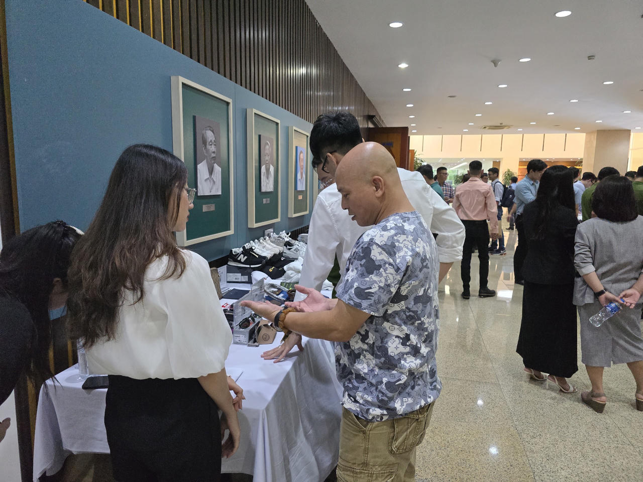 Cần có chế tài xử phạt đủ sức răn đe đối với các hành vi buôn bán hàng giả