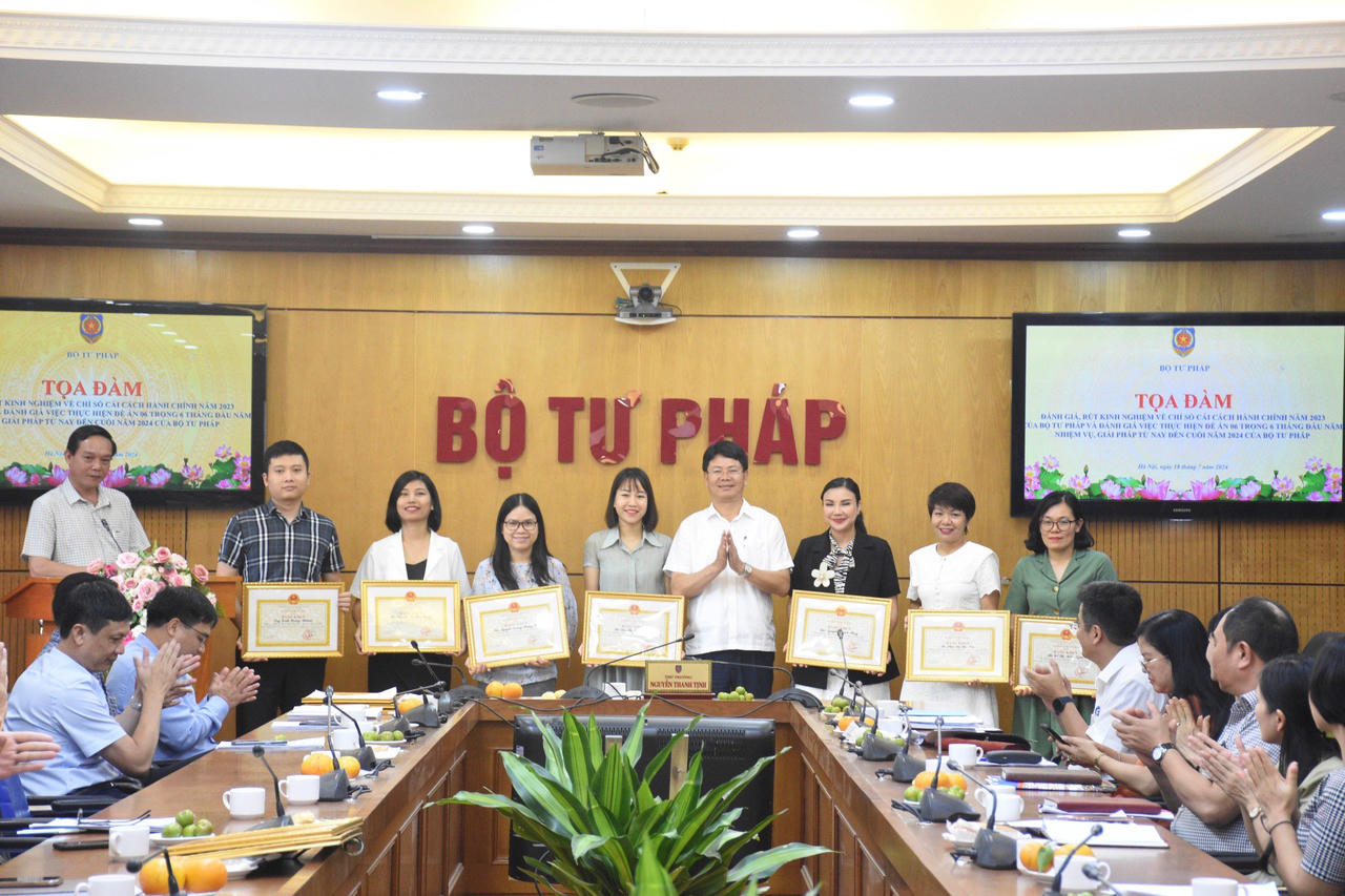 Chủ động rà soát, đảm bảo hoàn thành các nhiệm vụ cải cách hành chính