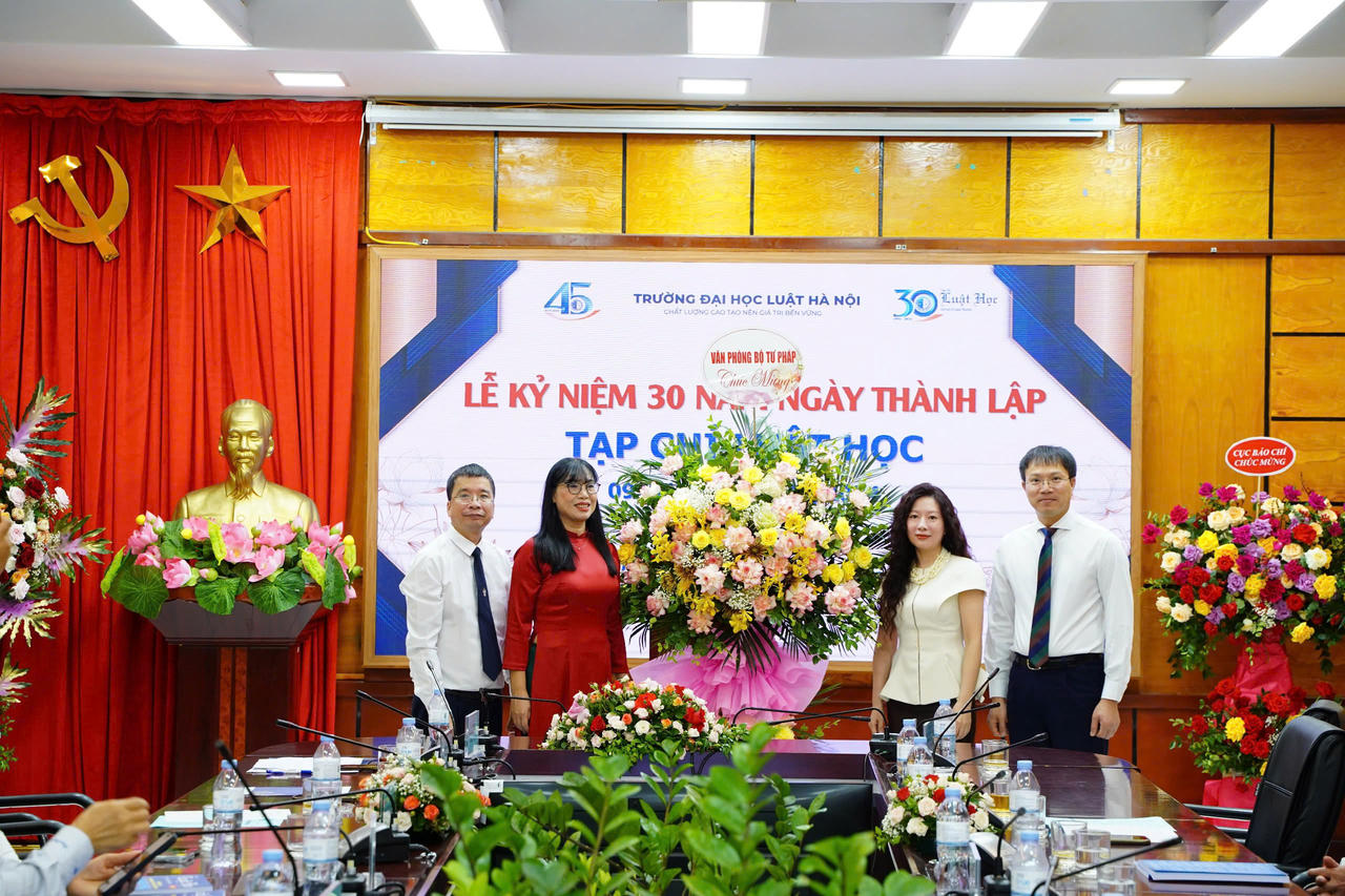 Tạp chí Luật học kỷ niệm 30 năm ngày thành lập