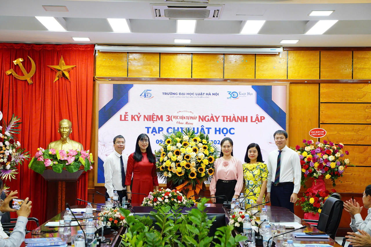 Tạp chí Luật học kỷ niệm 30 năm ngày thành lập