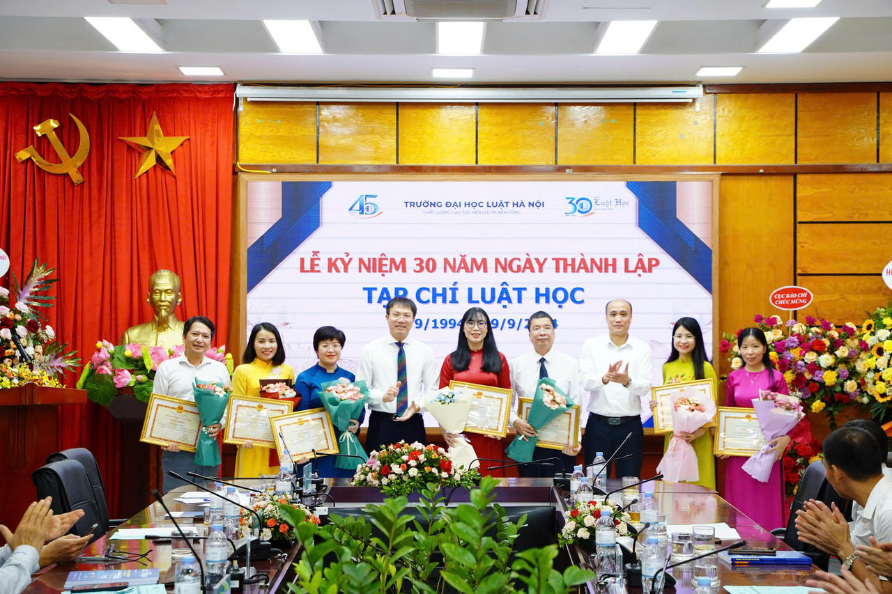 Tạp chí Luật học kỷ niệm 30 năm ngày thành lập